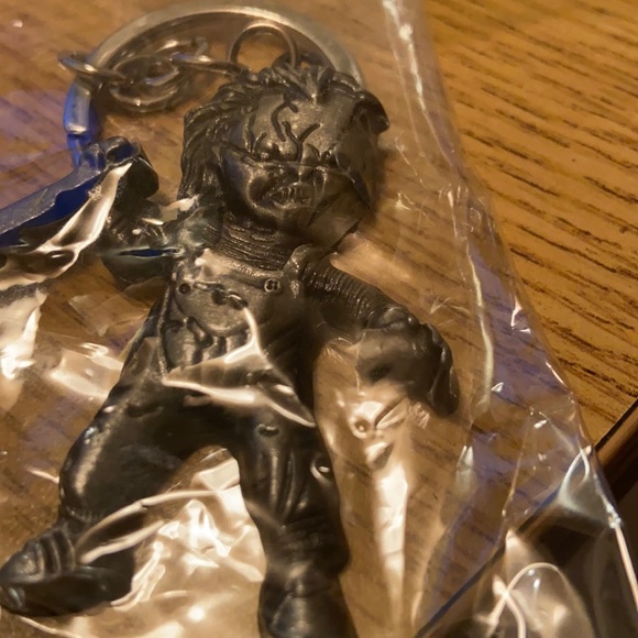 Chucky Keychain Horror Movie Serial Killer Slasher Doll 2 2 silver & 1 gold tint - Picture 4 of 4
